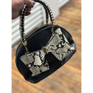 Like dreams black/snakeskin bow purse